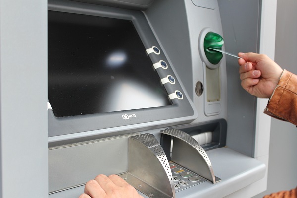 Phí rút tiền bằng thẻ ATM AgriBank 