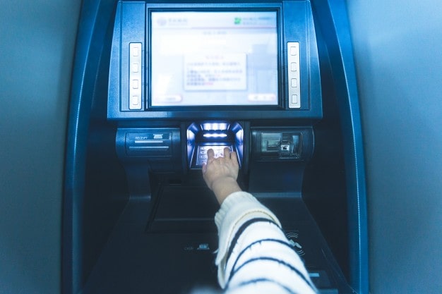 Dễ dàng tra cứu số tài khoản tại cây ATM BIDV