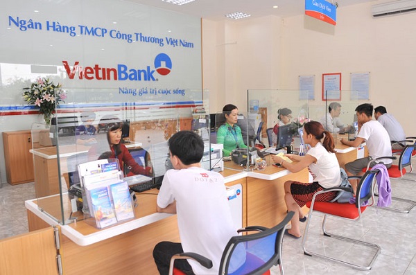 Đến phòng giao dịch/chi nhánh ngân hàng VietinBank