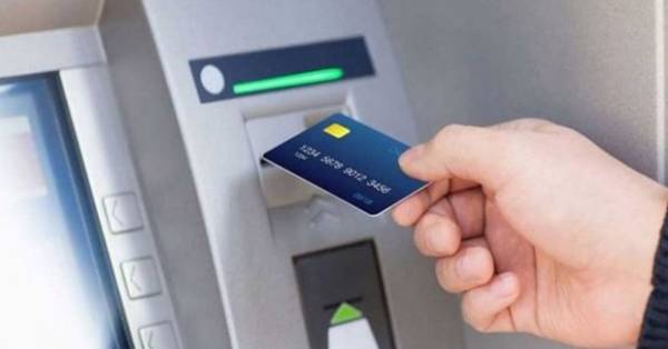 Mức phí rút tiền ATM Vietinbank là bao nhiêu?